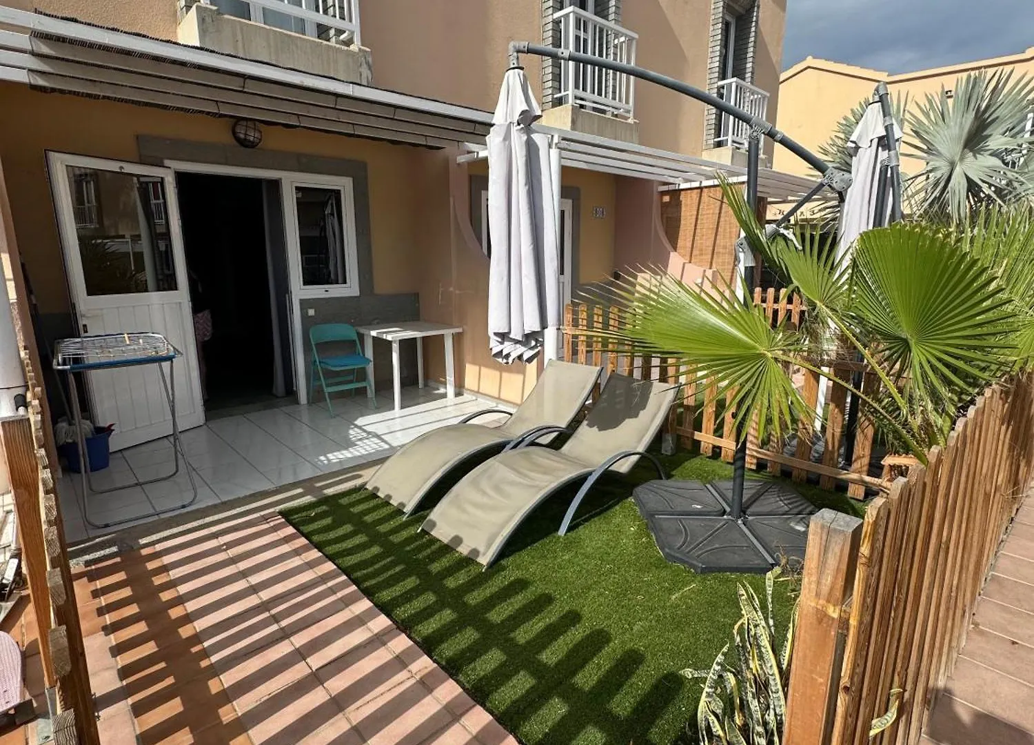 809 Green Oasis Club San Bartolomé Nyaraló